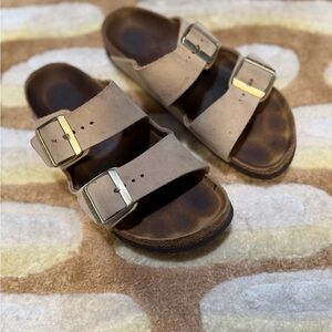 Birkenstock Tan Sandals women’s 37